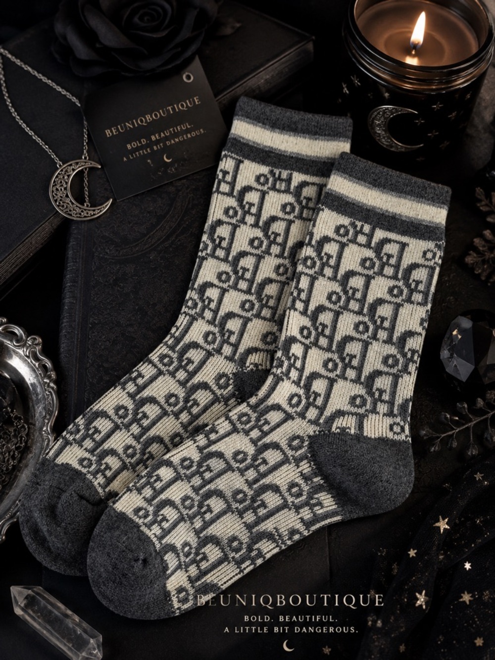 NWT Women’s Grey Ivory Monogram Print Crew Socks One Size